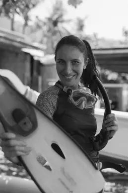 bali-freediving-płetwy-nurkowanie-ocean-karma-6479.webp