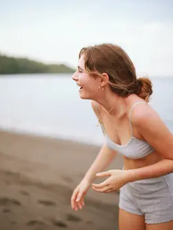 o-nas-ocean-karma-surfing-joga-sprzątanie-plaży-clean-trash-garbage-beach-bali-save-planet