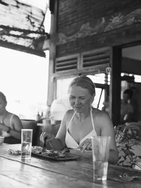 bali-freediving-jedzenie-balijskie-wyjazdy-ocean-karma-slow-food-17.webp
