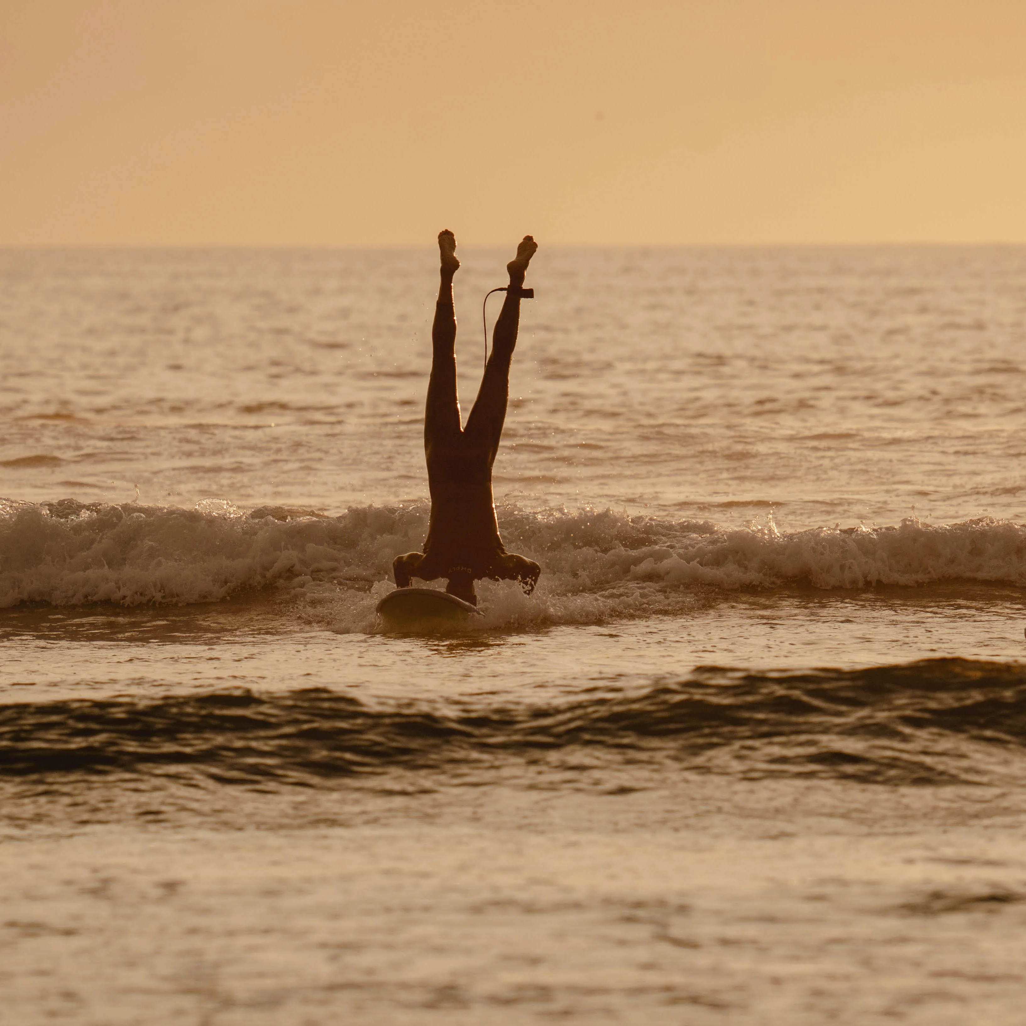 maroko-wyjazdy-surfcamp-surfing-fale-taghazout-ocean-karma-008.webp