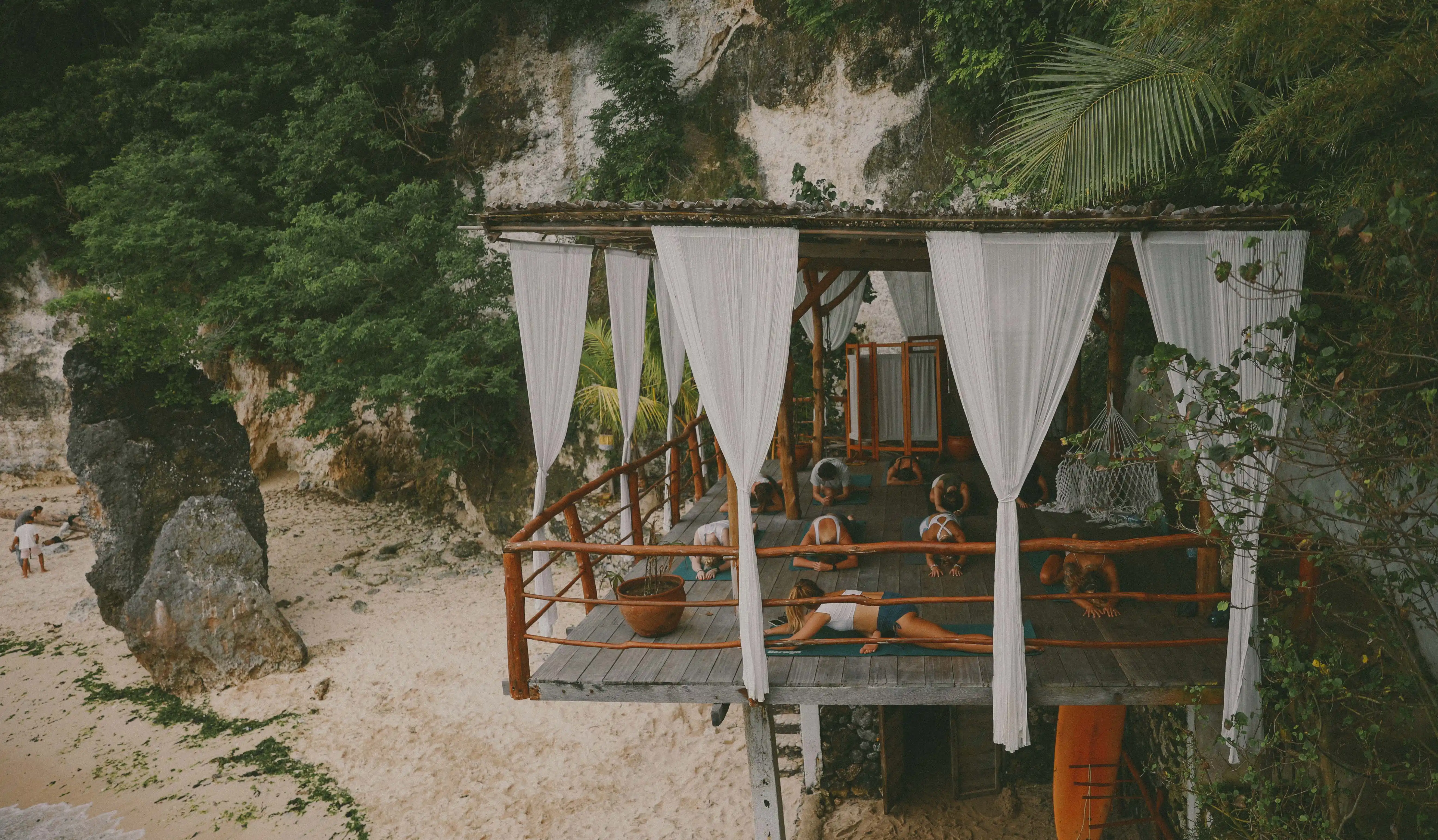 bali-joga-medytacja-pilates-surf-trening-wyjazdy-ocean-karma.webp