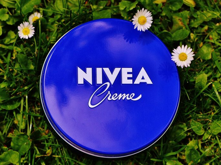 Se pone cremita… ¡no!, se pone verde. La sustentabilidad llega a Nivea