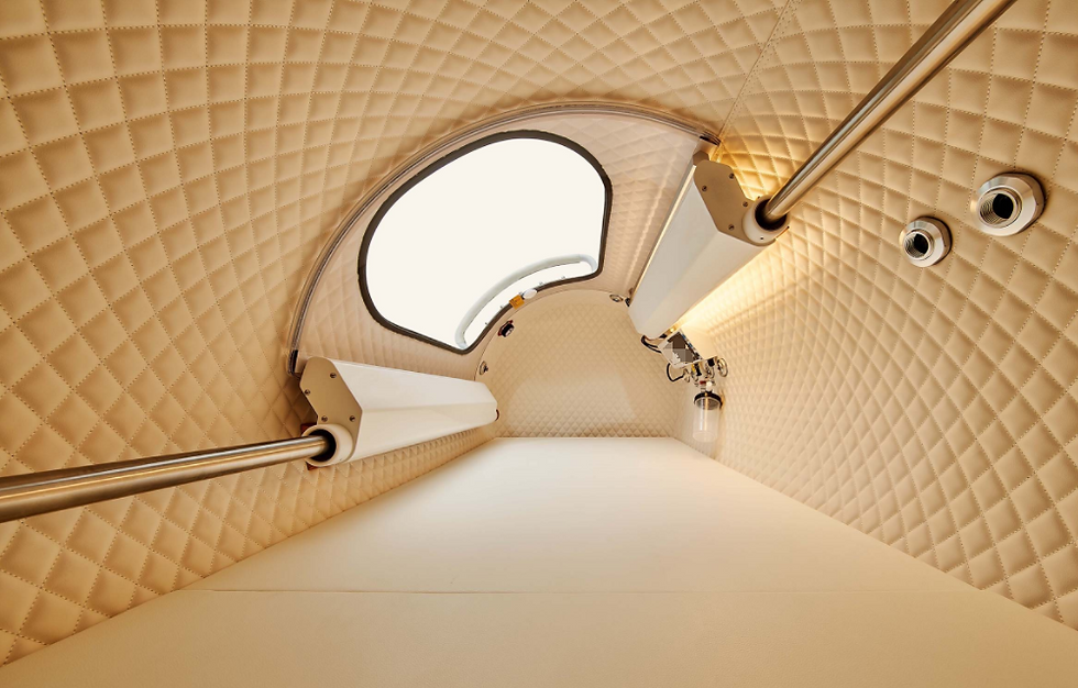 intérieur chambre hyperbare acier allongée