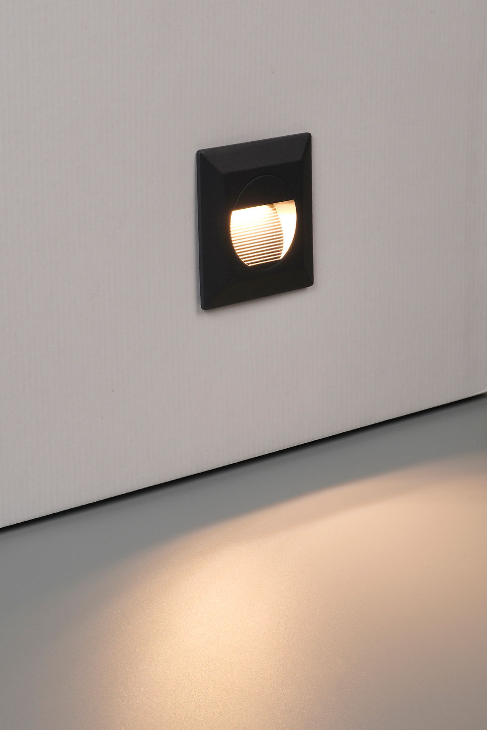 Thumbnail: 3W LED STEP LIGHT (STEP-137-TC)