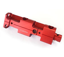 Frästeil aus Aluminium, rot eloxiert, laserbeschriftet_edited.jpg