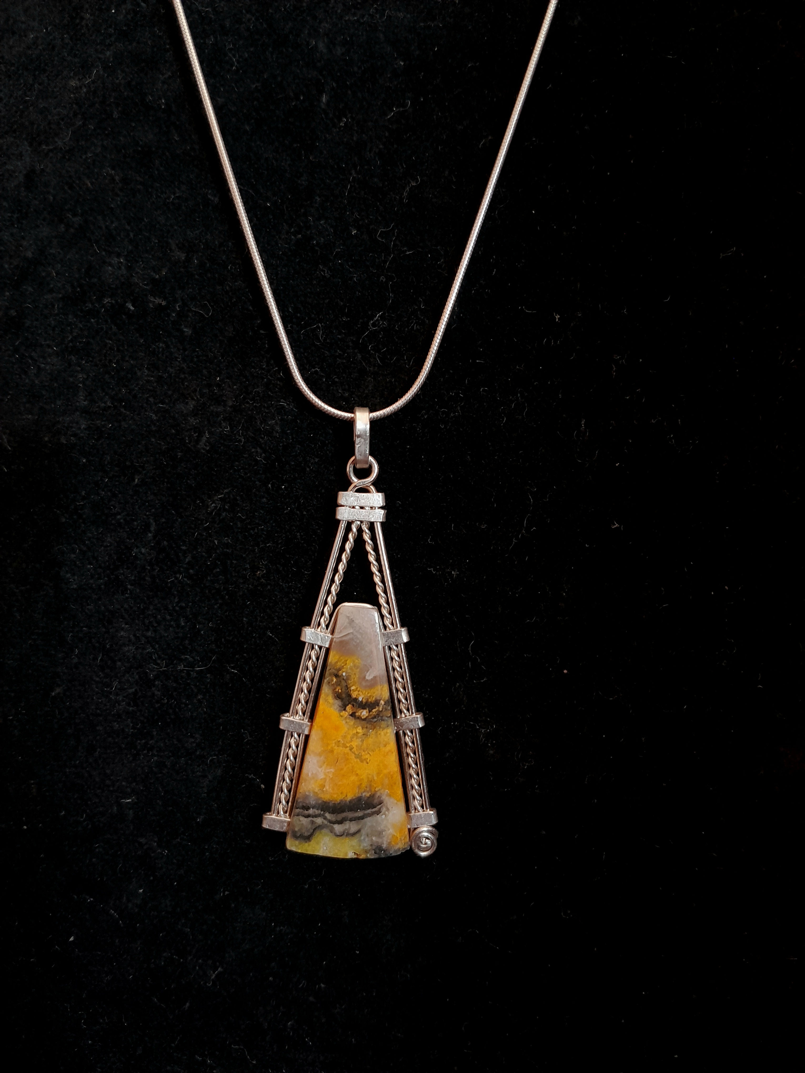 Pendentif en jaspe bourdon et argent 925