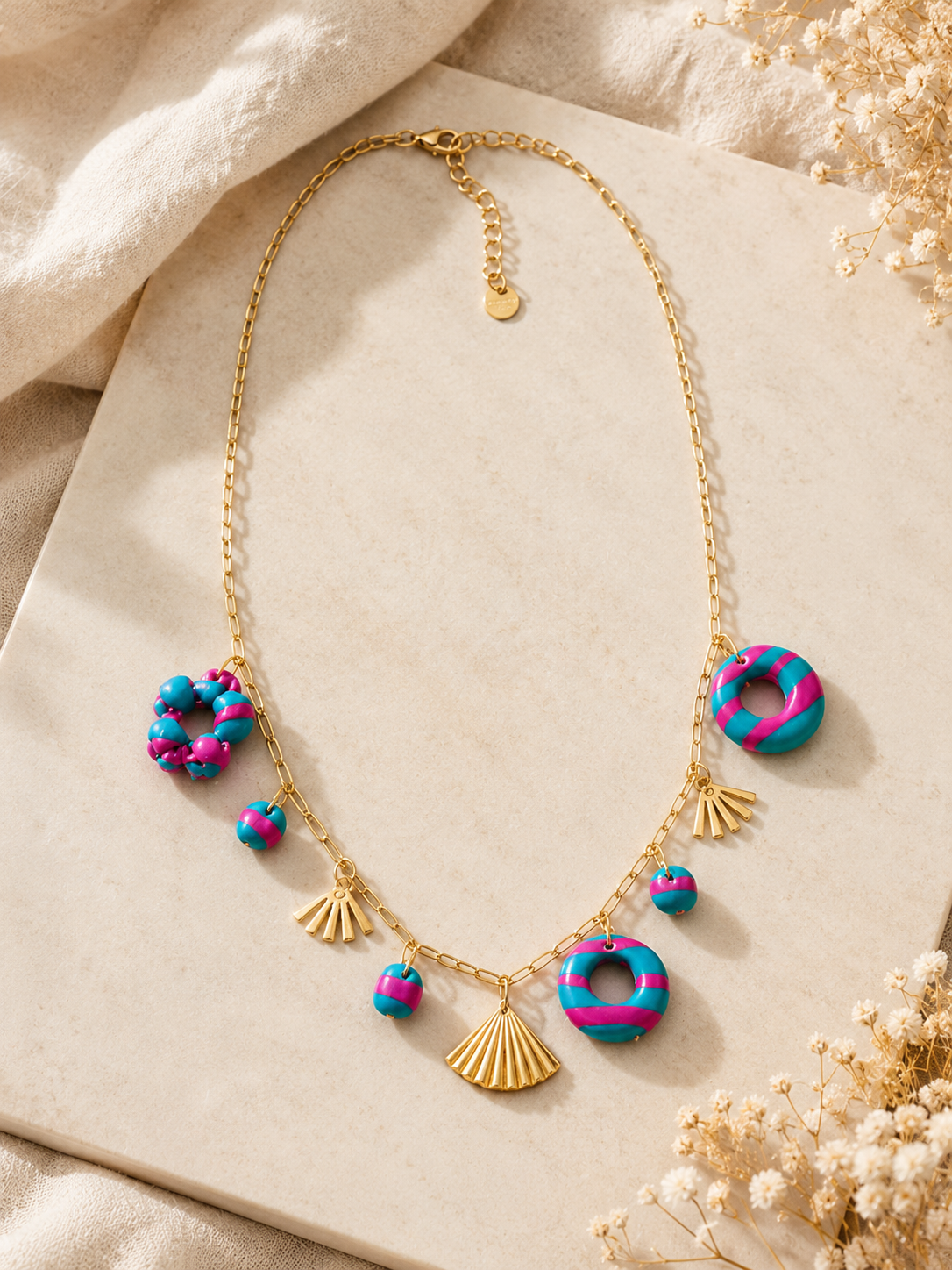 Colliers Collection "Sea beach and Sun" By Simone
