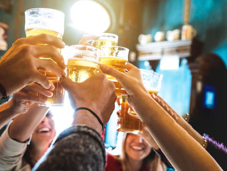 ¿ Y POR QU LOS BARES ? ¿ QUE TIENE UN BAR DE ESPECIAL?