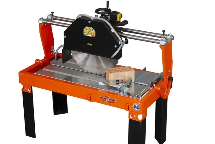 Miniatură: Masina de taiat materiale de constructii monofazata 2.2kW, Disc 550mm