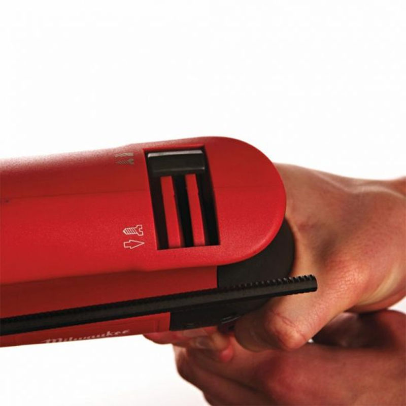 Miniatură: Masina de gaurit 630W 950rpm MILWAUKEE tip DE13RP