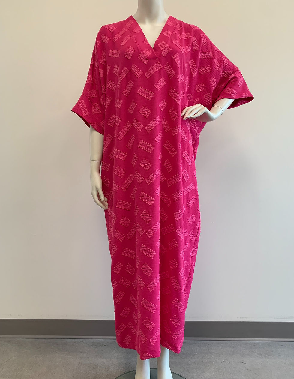 WOVEN CRINKLE JACQUARD CAFTAN 52"