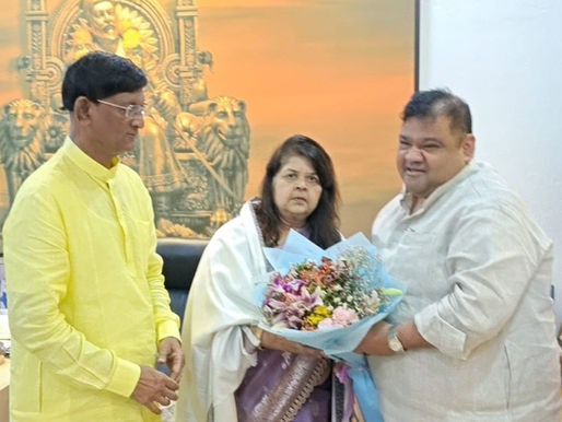 गोरेगावच्या आमदार विद्या ठाकूर यांना कामगार नेते अभिजीत राणे यांच्याकडून वाढदिवसाच्या शुभेच्छा