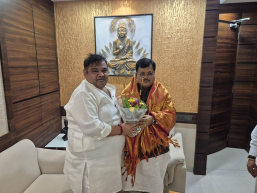 कामगार व रिक्षाचालकांच्या प्रश्नांवर सन्मा. प्रवीण दरेकर यांची कामगार नेते अभिजीत राणे यांनी घेतली सदिच्छा भेट