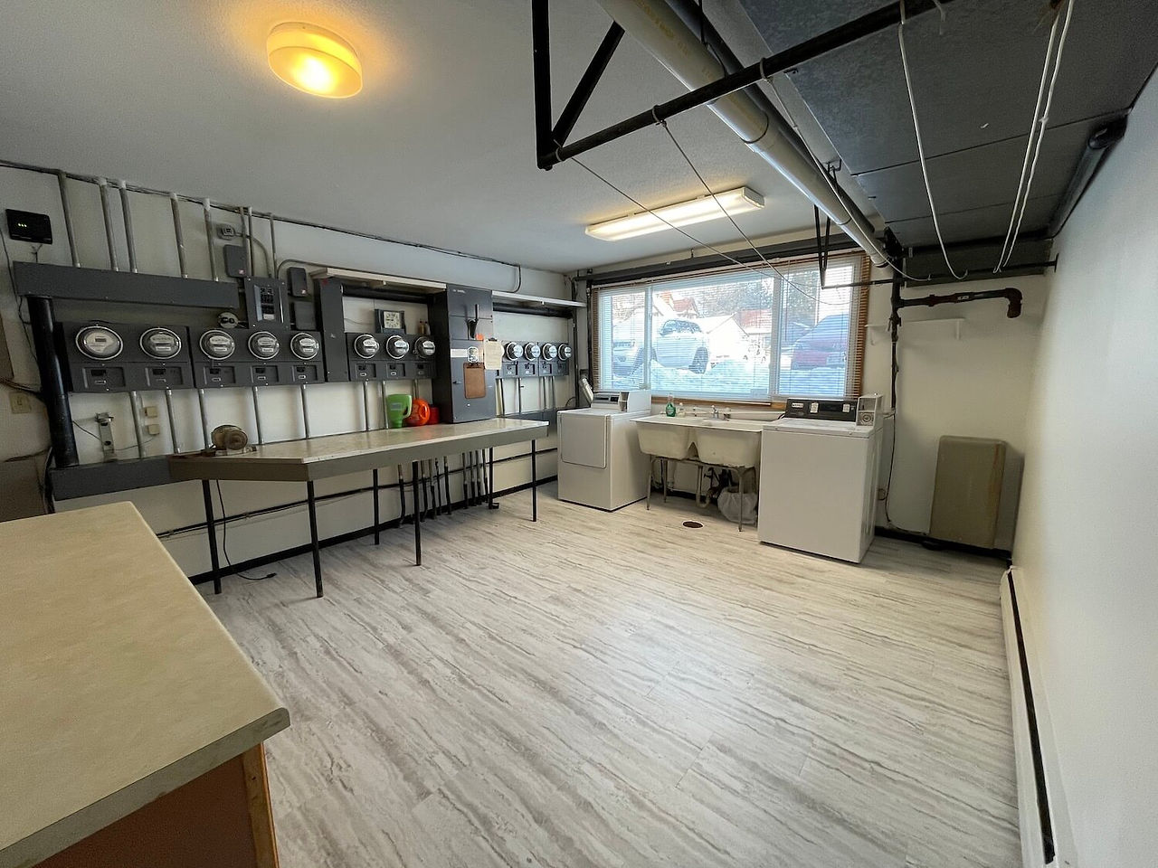 Shared laundry at Prior Marshall apartments