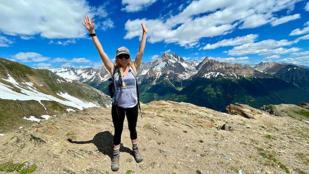 Jumbo pass hiker with Playwest Mountain Experience