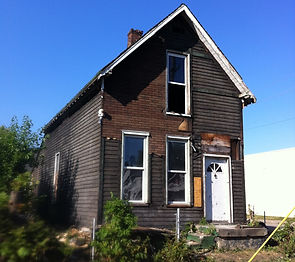 938 E 17th College Ave Before