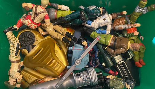 Loose GI Joe toys from Oregon seller – vintage Hasbro figures in box ready for appraisal”