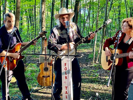 Folk Talk - Live from The Underground