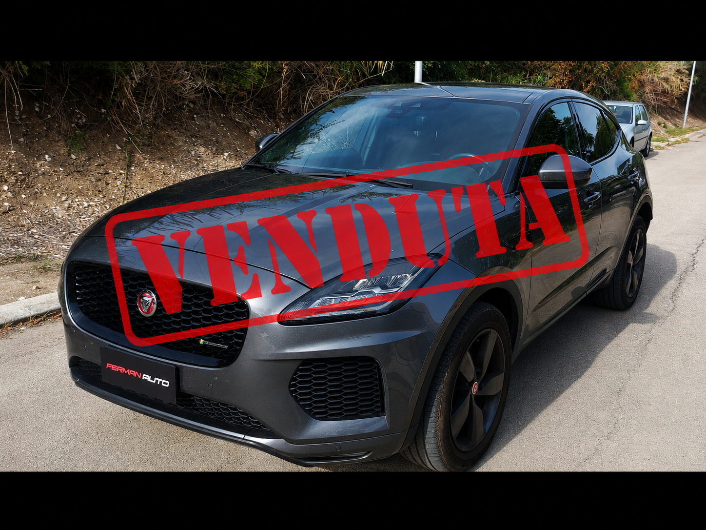 JAGUAR E-PACE - 2.0 - 150CV - CHEQUERED FLAG R-DYNAMIC