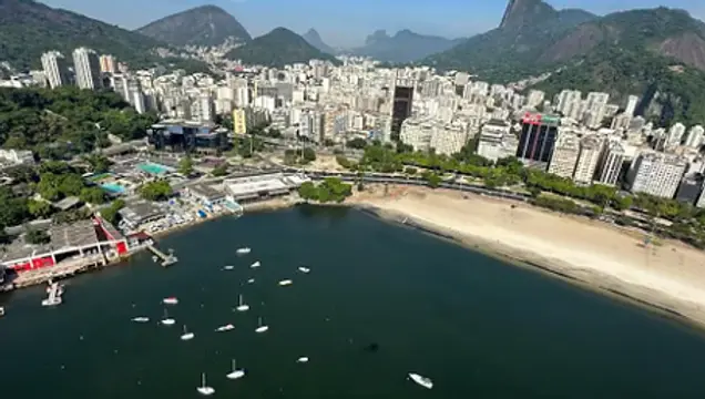 Praias e rios mais limpos, acesso a água potável e esgoto tratado para todos: entenda a atuação da Aegea