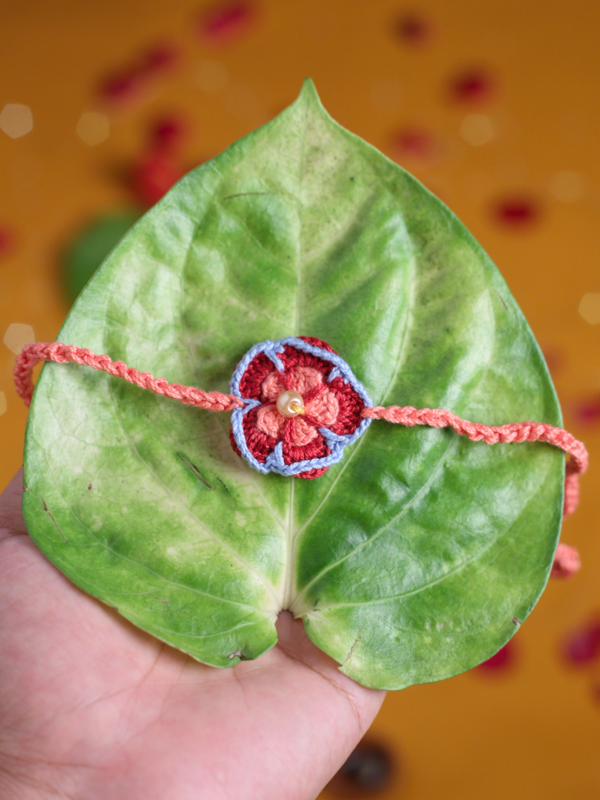 Thumbnail: सदाबहार Crocheted Rakhi