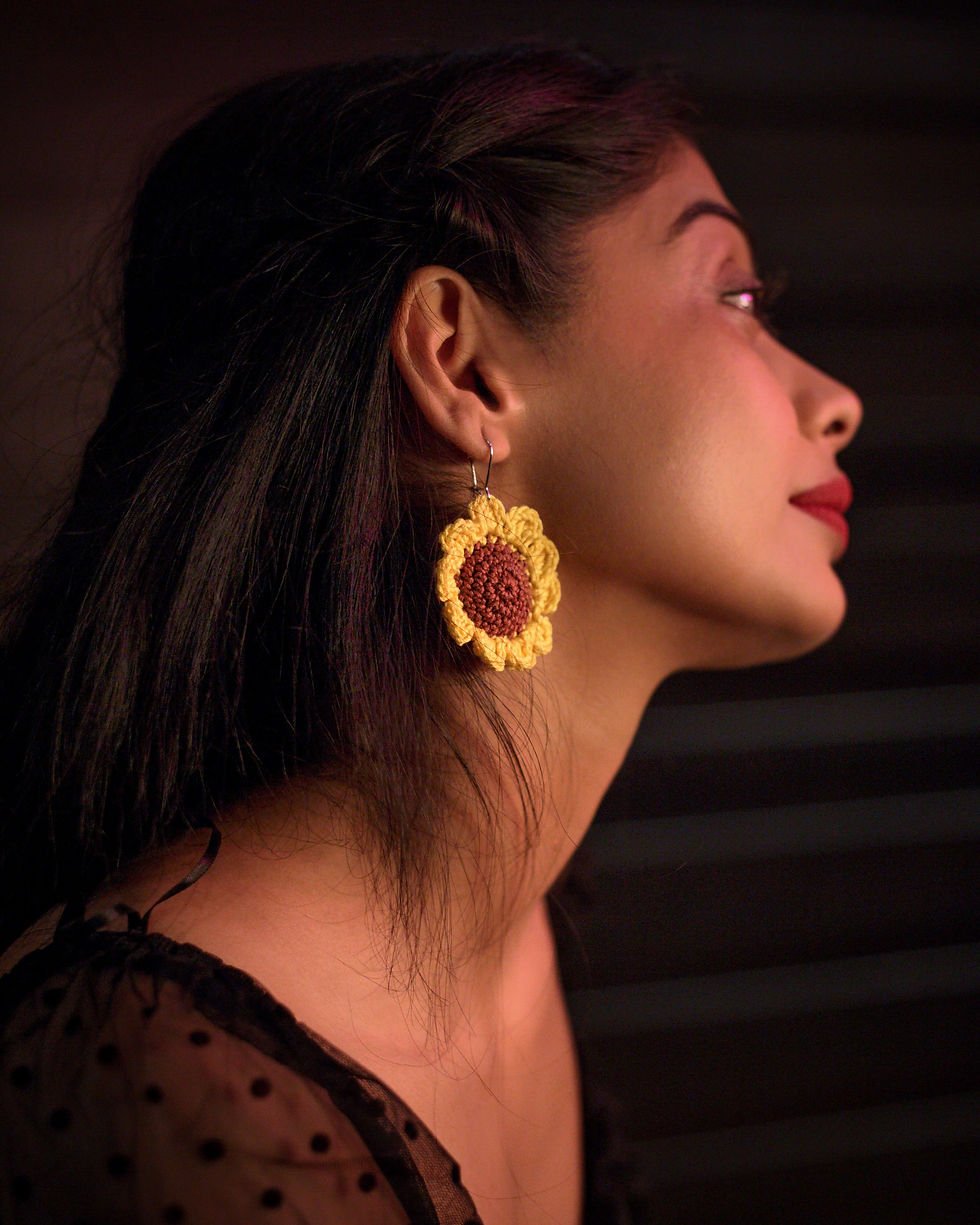 Thumbnail: Sunflower squeeze crocheted earrings