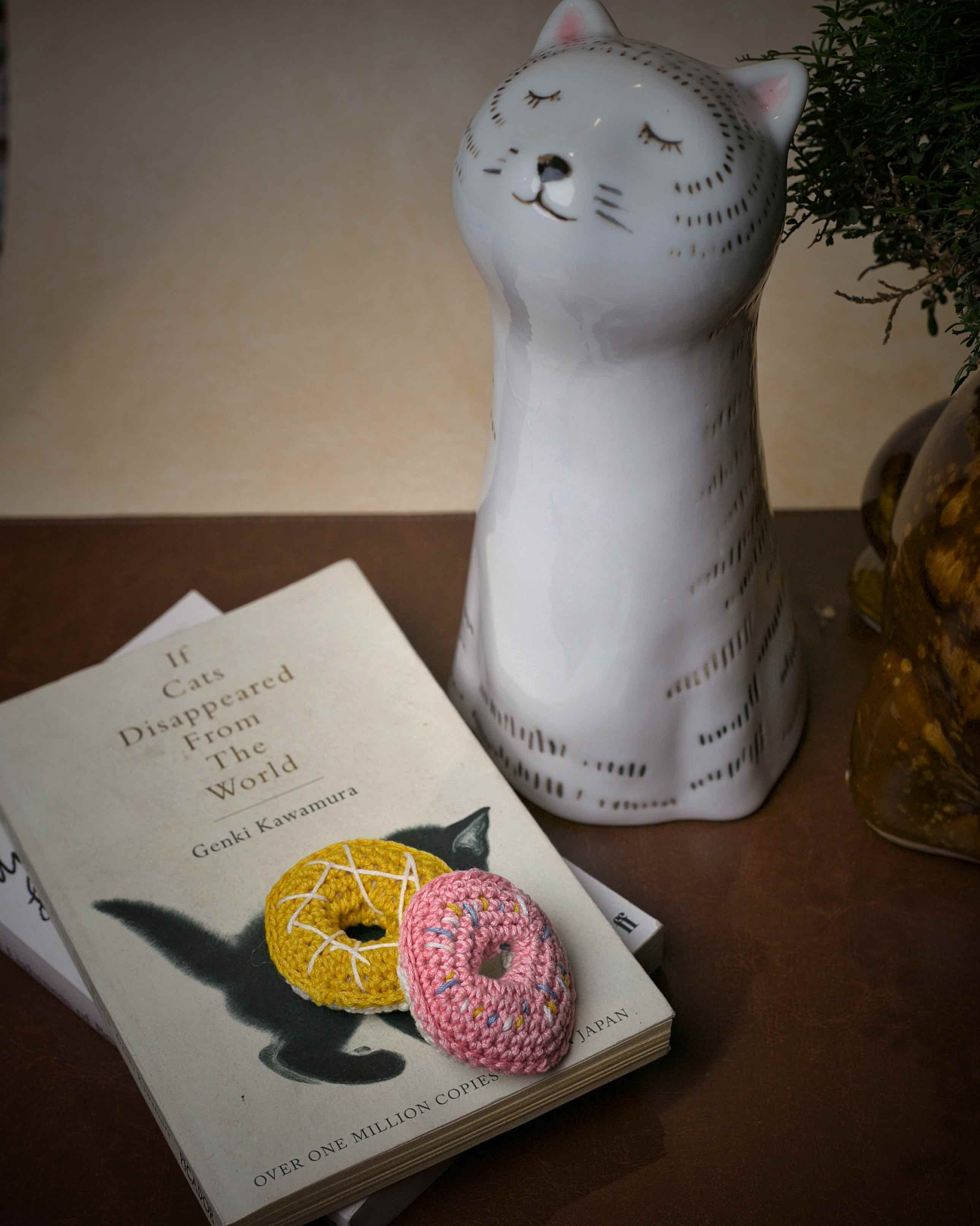 Donut crocheted catnip stuffed sensory toy