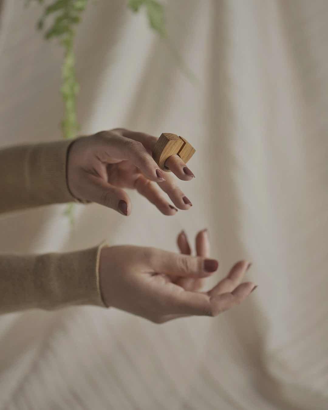 Gap hand-carved ring