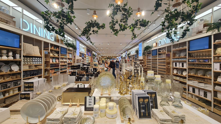 Foxhome Yorkdale Opening Day 
פוקס הום עיצוב פנים 