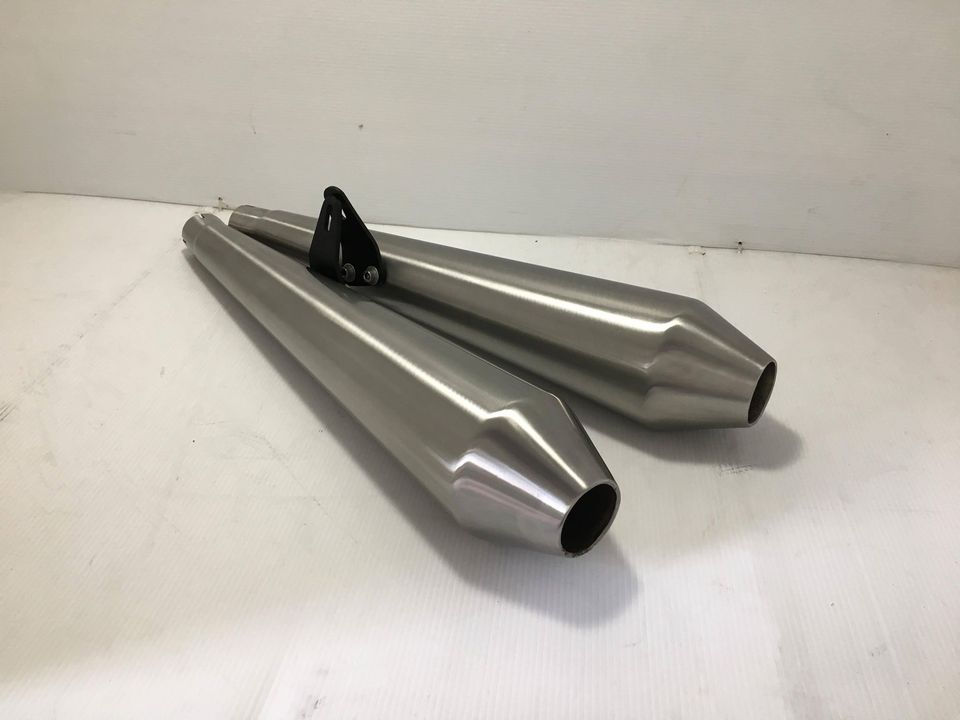 サムネイル： ロイヤルエンフィールド RE650 メガ ノーマル用マフラー (ROE007)