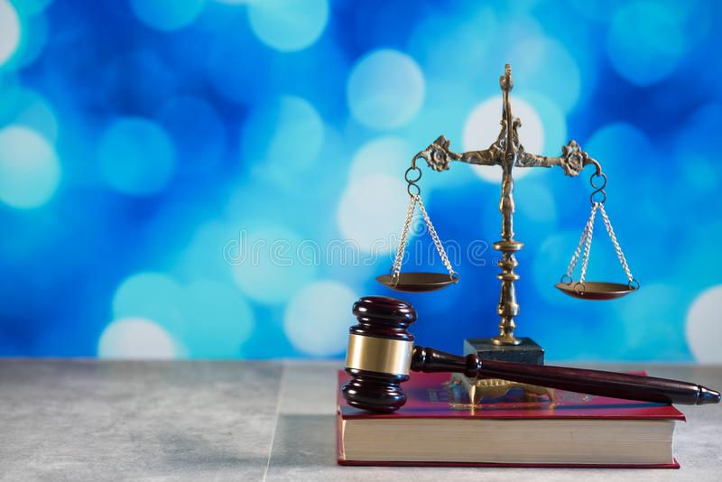 AMENDMENT OF ISSUES UNDER CPC