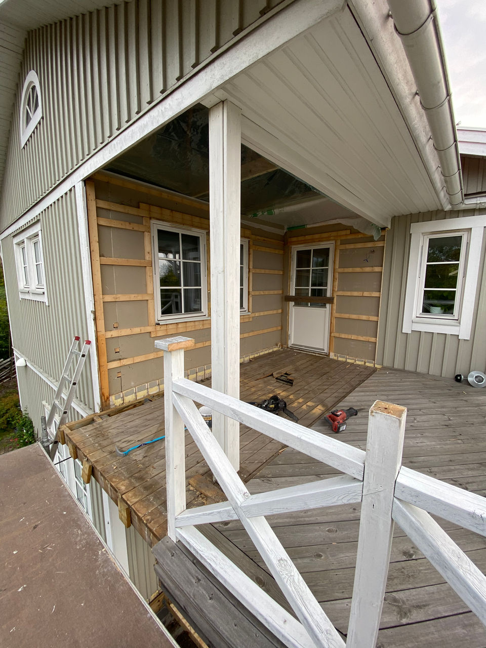 Byggde om balkong till ett extra rum