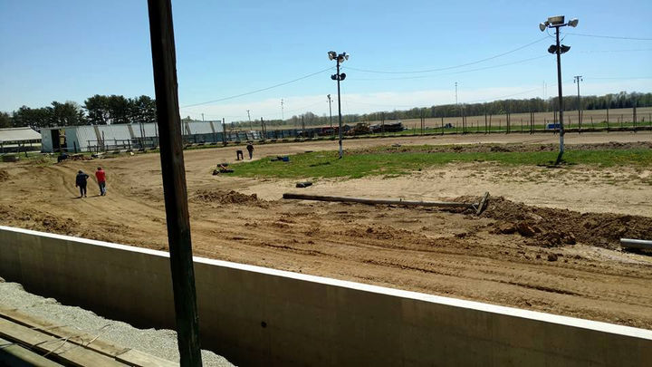 RACING RETURNS TO PERU INDIANA