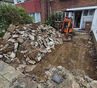 vuba resin bound driveway installation in ashford, surrey - During.jpg