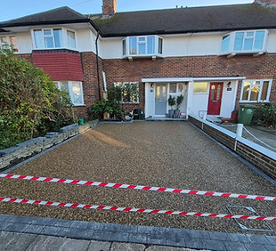 vuba mac binder course laid ready for a vuba resin bound driveway installation in ashford,
