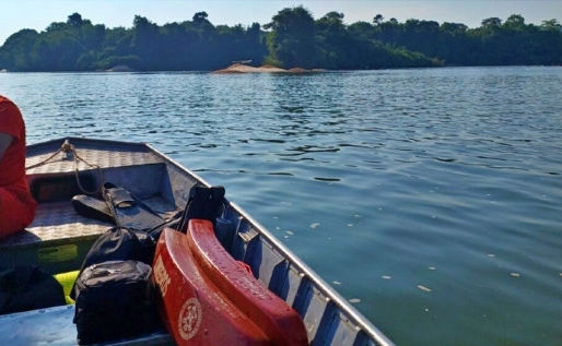 Barco afunda e casal desaparece no Rio Arinos em MT