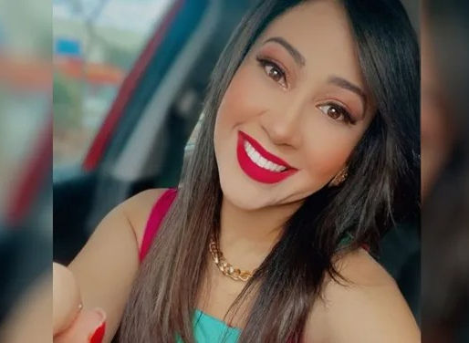 Psicóloga morre após cair de moto por app e ser atropelada