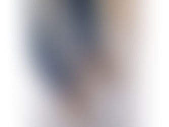 Pai faz filho usar sandálias na escola após zombar de colega com tênis falso: “Lição de humildade”