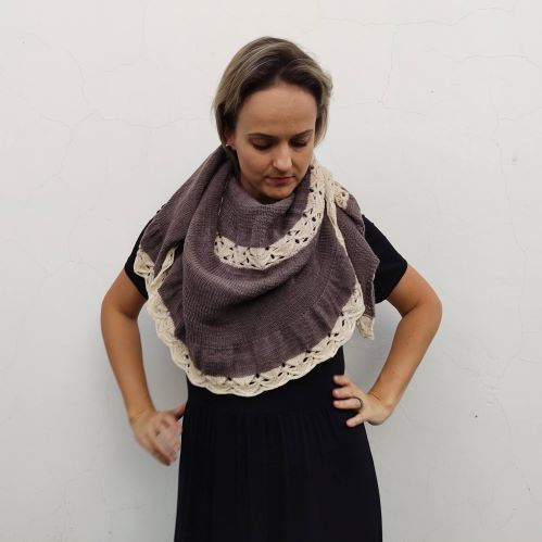 Thumbnail: Punaluu Shawl Pattern - Iris Alessi, PDF (English)