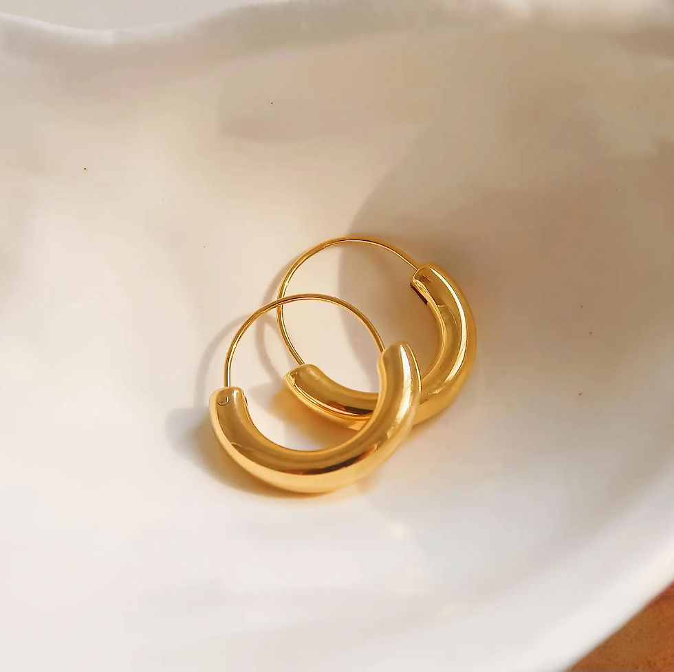 Thumbnail: Charlie 18K Non-Tarnish U-Shape Hoop Earring