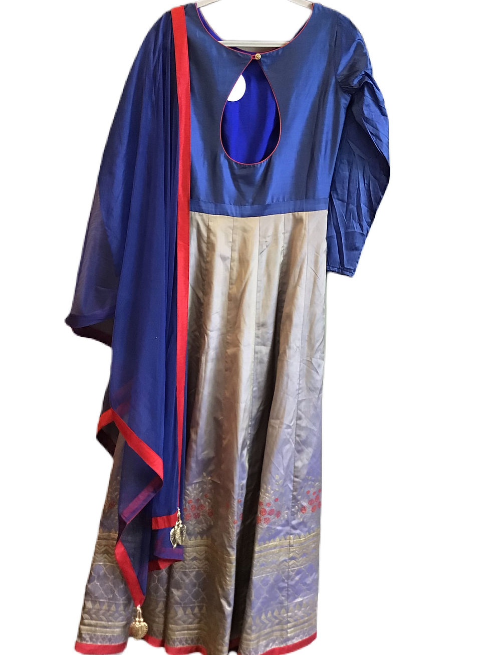 Thumbnail: Elegant Blue Grey Salwar Suit