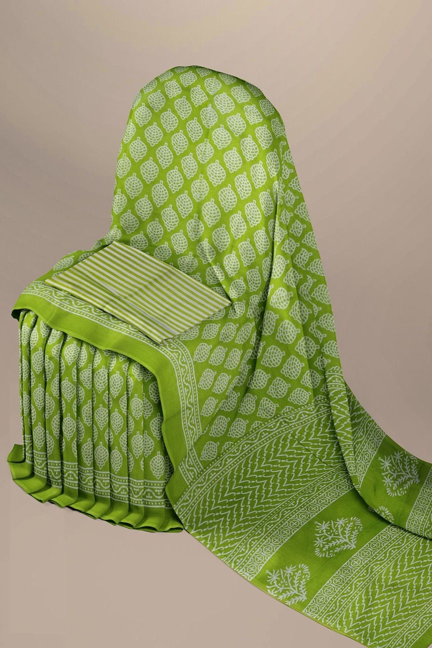 Thumbnail: Handloom Cotton Mulmul Bagru Print Saree