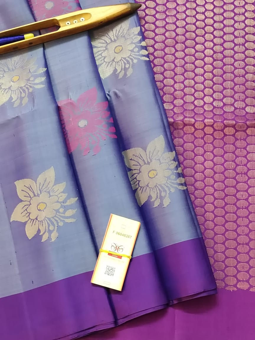 Handloom Made Gold Zari Double Wrap Pattu Silk Saree