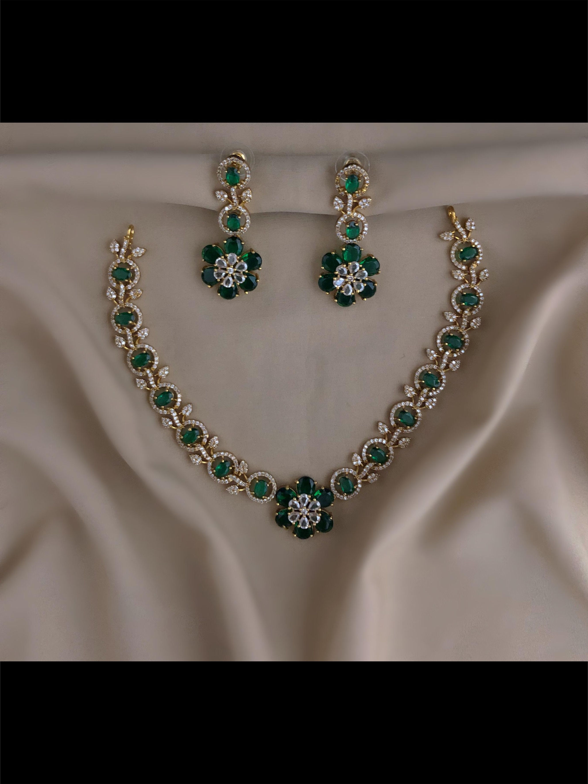 Beautiful Green Ad Stones Necklace With Earring