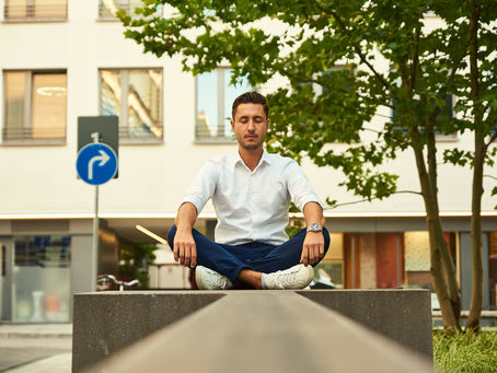 Micro-Moments of Calm: How to Weave Meditation Into Your Real Life