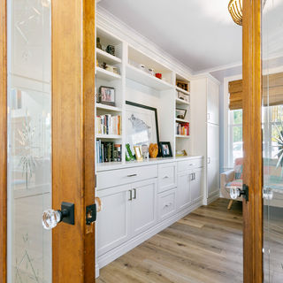 Custom Built-in Office Bookcase Shelving