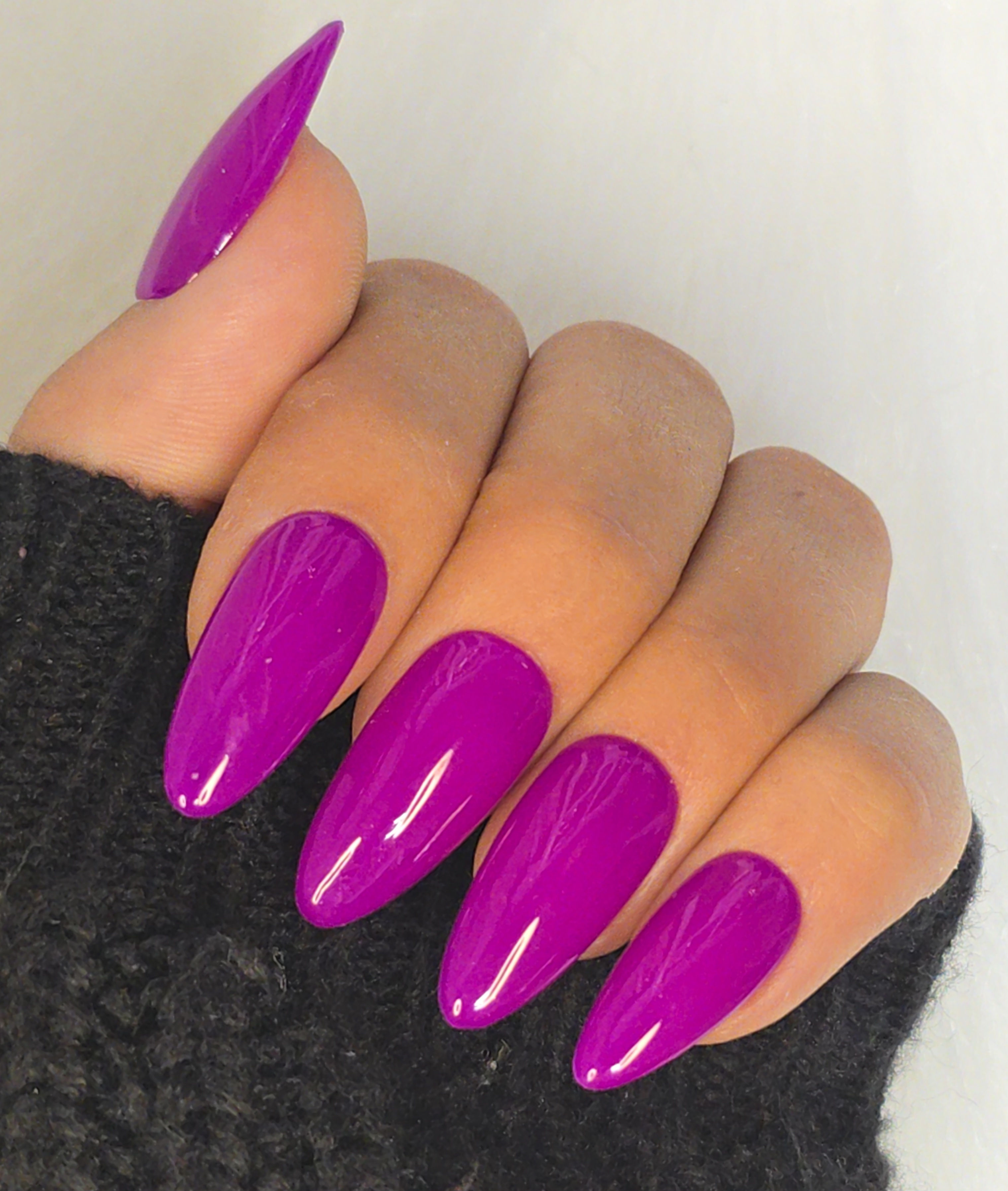 Exotic Press-On Nails – Wiederverwendbare, handgefertigte Kunstnägel im Set