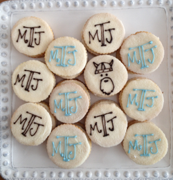 custom monogram cookies