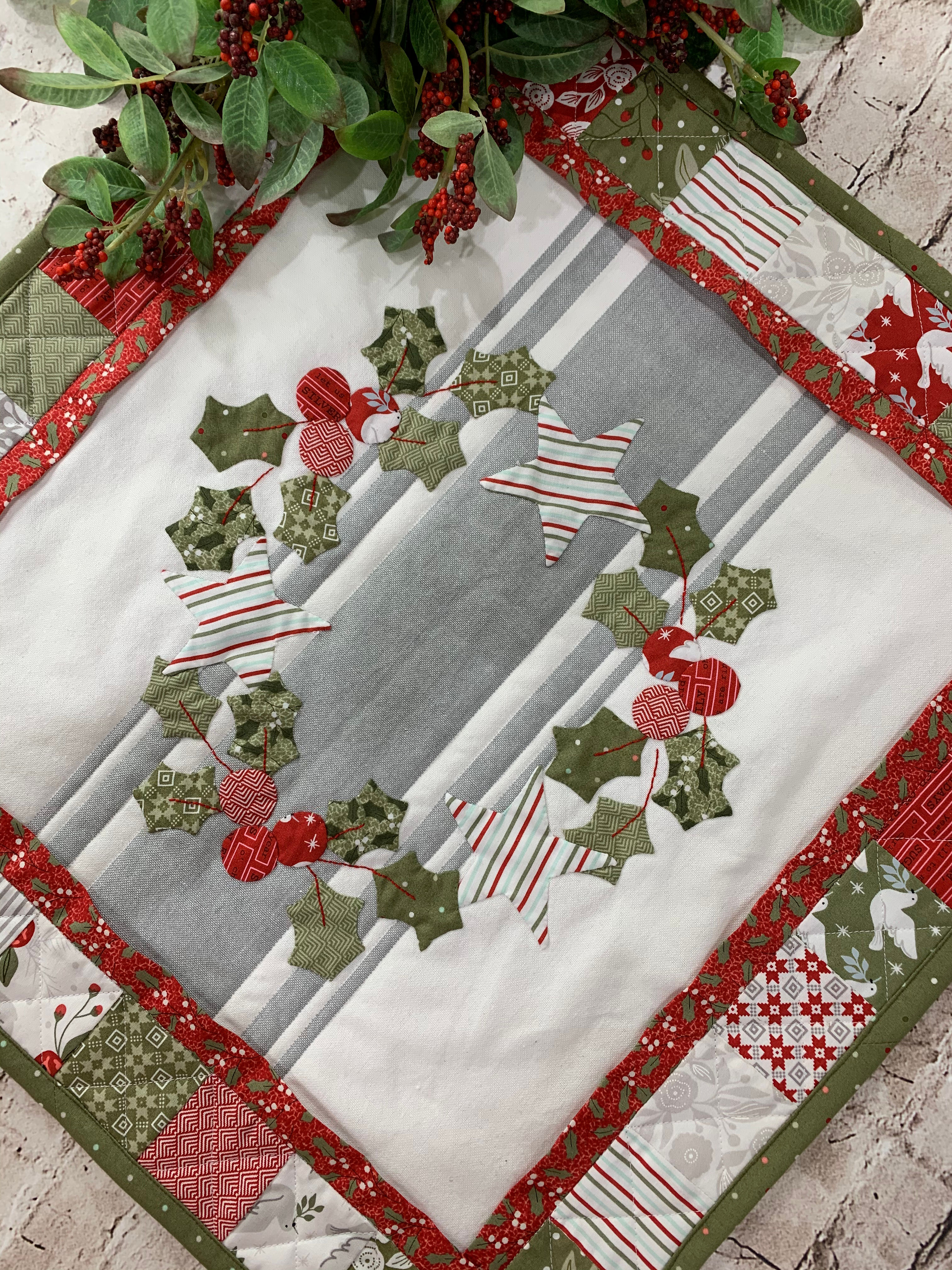 Downloadable Pattern Berry and Bright Wreath