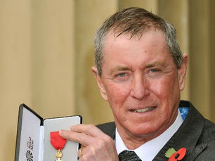 Festive rendition of #TwastheNightbeforeChristmas with playreading group and #JohnNettles